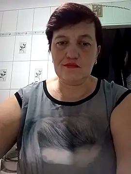 Snapshot of Caramellove8877 chatting on October 8, 2025, 4:25 am Caramellove8877 online show from October 8, 2025, 4:25 am