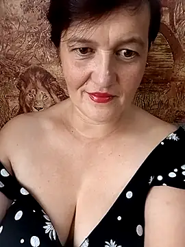 Snapshot of Caramellove8877 chatting on November 3, 2025, 11:25 am Caramellove8877 online show from November 3, 2025, 11:25 am