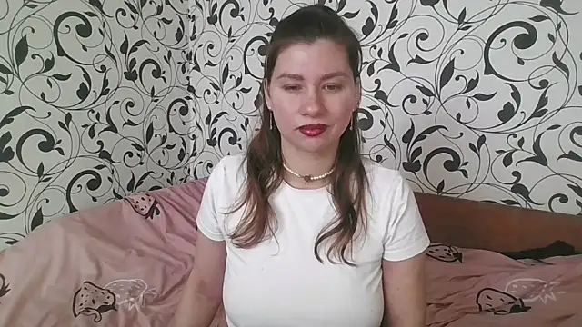 Snapshot of YourEmilie chatting on February 5, 2026, 10:11 am YourEmilie online show from February 5, 2026, 10:11 am