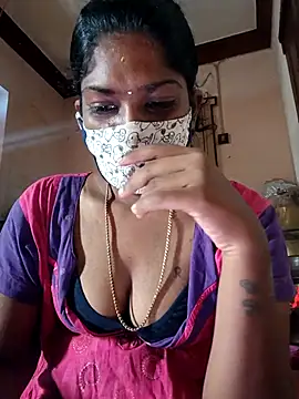 Tamil Kavitha online show from December 4, 2025, 6:01 am