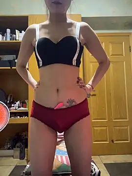 xiuchun100 online show from March 17, 2026, 8:01 pm