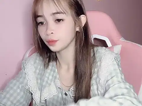 Suna7383 online show from December 22, 2025, 7:47 pm