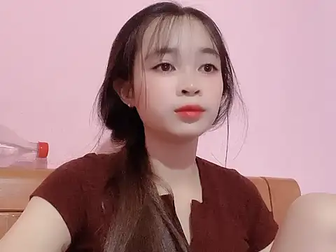 Suna7383 online show from October 6, 2025, 4:08 pm