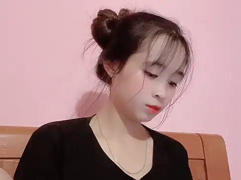 Suna7383 online show from October 13, 2025, 5:03 pm