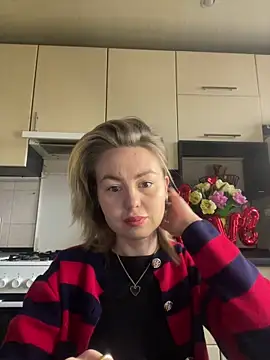 MartaLuna  online show from February 14, 2026, 1:44 pm