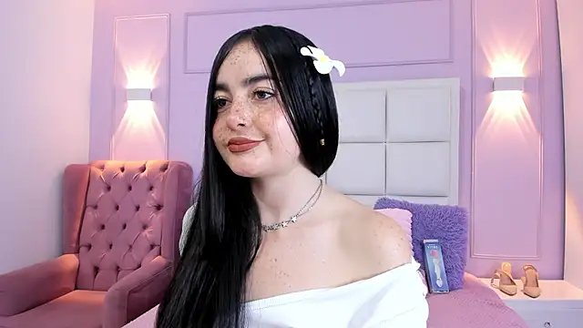 Ashleypetit online show from May 27, 2026, 1:51 pm
