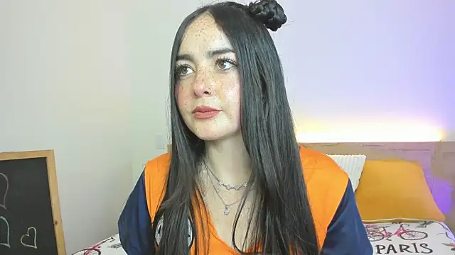 Ashleypetit online show from June 4, 2026, 1:38 pm