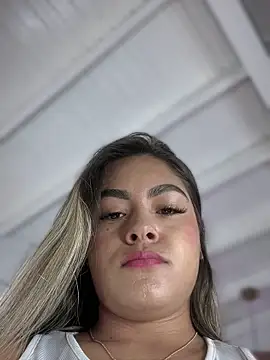 MayaMoanXXX online show from October 4, 2025, 1:12 pm