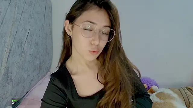 kimmy vegga2 online show from October 16, 2025, 3:04 am