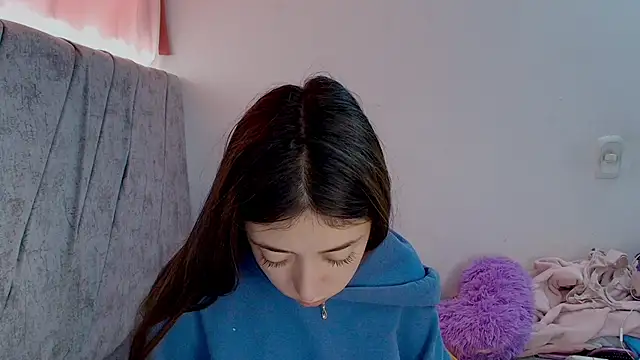 kimmy vegga2 online show from October 21, 2025, 3:55 pm