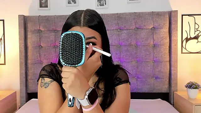 Snapshot of Linda_Fosterr chatting on January 31, 2026, 7:23 pm Linda Fosterr online show from January 31, 2026, 7:23 pm