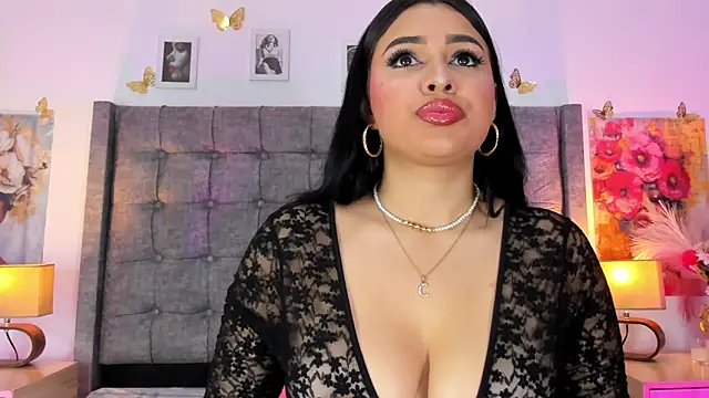 Snapshot of Linda_Fosterr chatting on June 2, 2026, 7:25 pm Linda Fosterr online show from June 2, 2026, 7:25 pm