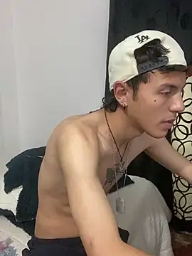 NaytonFreeman online show from September 13, 2025, 12:10 am