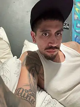 busnfatnutsLildee online show from April 16, 2026, 11:22 am