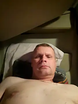 tygros11 online show from November 11, 2025, 4:35 pm