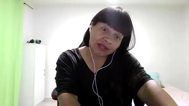 Snapshot of adri89-g chatting on July 5, 2026, 11:11 pm adri89-g online show from July 5, 2026, 11:11 pm