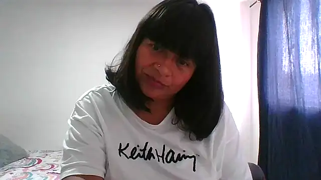 adri89-g online show from February 3, 2026, 2:44 pm