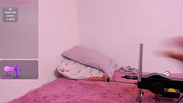 Snapshot of Dulce_Brown04 chatting on September 12, 2025, 10:42 pm Dulce Brown04 online show from September 12, 2025, 10:42 pm