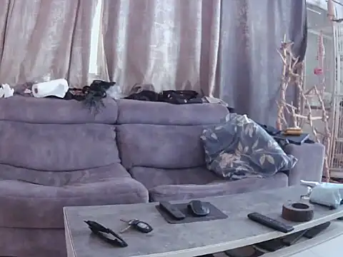 Alexis21821 online show from November 5, 2025, 6:38 am