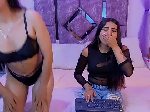 danilu and eva21 online show from September 25, 2025, 8:26 pm