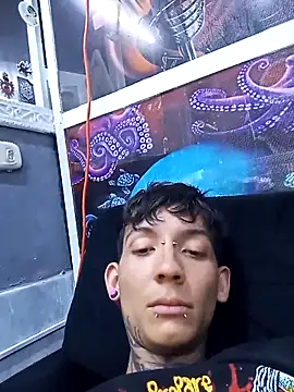 LaParKa31 online show from November 24, 2025, 8:31 pm