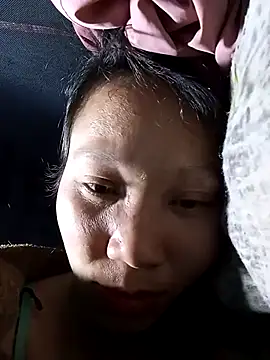 bonnie-00 online show from November 26, 2025, 2:39 pm