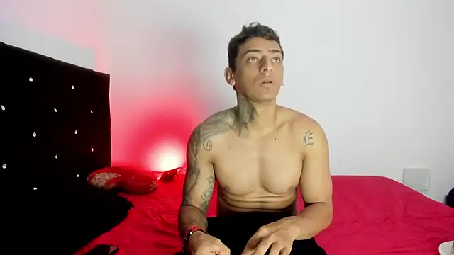 maykel and mike online show from January 14, 2026, 2:42 pm