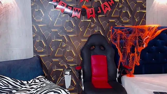 Snapshot of fire_drako_ chatting on November 4, 2025, 3:27 pm fire drako online show from November 4, 2025, 3:27 pm