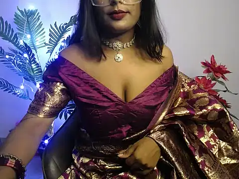 Naughtyy stripgirl online show from September 23, 2025, 4:25 pm