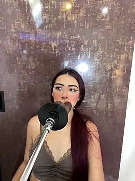 cherry skinny  online show from December 14, 2025, 4:08 am