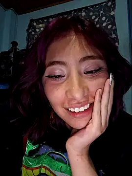 Sullyoonn online show from September 27, 2025, 2:07 am