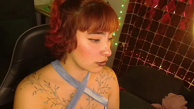 Snapshot of Miacatsito3 chatting on April 30, 2026, 1:56 am Miacatsito3 online show from April 30, 2026, 1:56 am