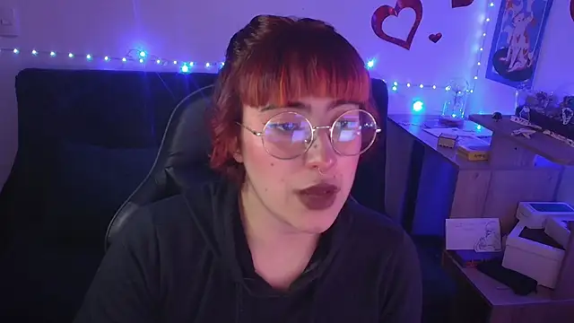 Snapshot of Miacatsito3 chatting on April 23, 2026, 4:52 am Miacatsito3 online show from April 23, 2026, 4:52 am