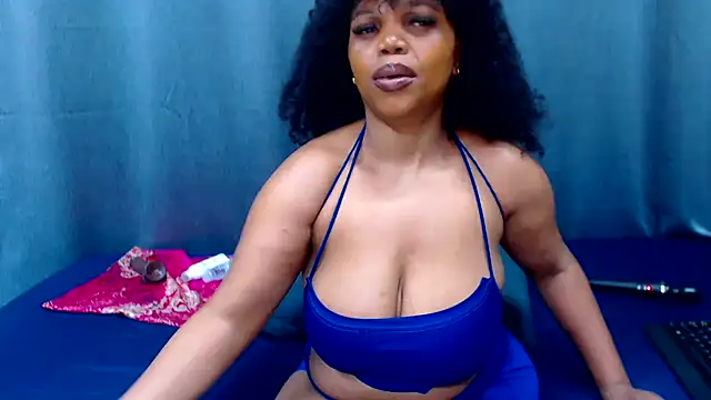 boujee01 online show from April 13, 2026, 1:26 pm