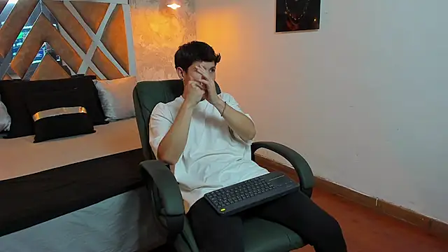 kraven lust online show from September 26, 2025, 3:02 am