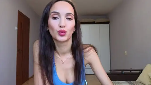 Snapshot of Lillian-Clark chatting on November 3, 2025, 11:14 am Lillian-Clark online show from November 3, 2025, 11:14 am