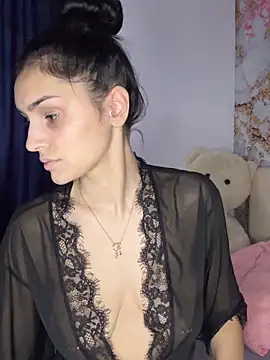 EllaBlowy online show from December 3, 2025, 8:36 am