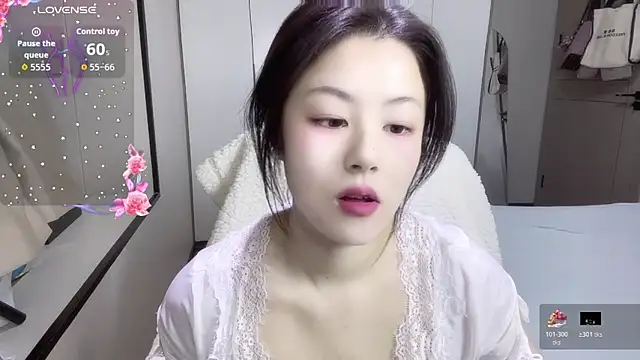 Snapshot of janequeen chatting on February 7, 2026, 2:36 pm janequeen online show from February 7, 2026, 2:36 pm