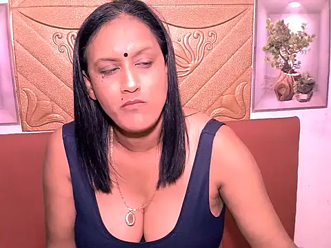 Snapshot of Indiansexyboobs18 chatting on April 26, 2026, 4:54 am Indiansexyboobs18 online show from April 26, 2026, 4:54 am