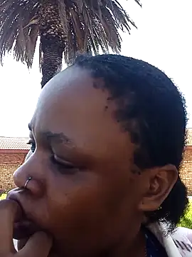 BlondieBitch online show from February 10, 2026, 7:51 am