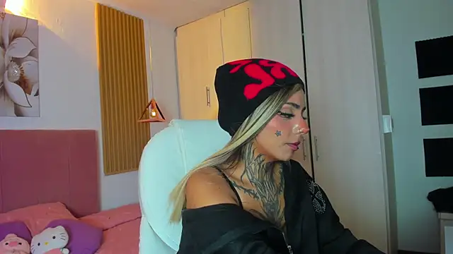 KoraRousee online show from September 16, 2025, 3:13 pm