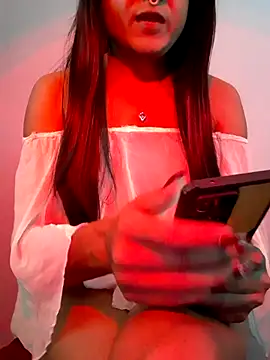 Cutie-Whiskey1 online show from October 10, 2025, 9:21 am