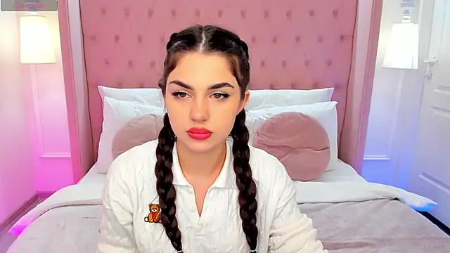 HelenTiny online show from November 7, 2025, 1:15 pm