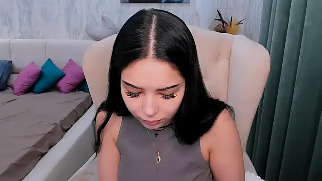 ElizabethParkk online show from October 5, 2025, 11:23 am