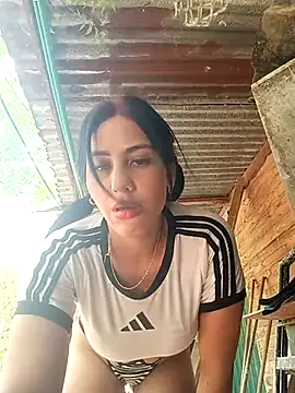 Katalella Hott online show from September 14, 2025, 2:39 pm