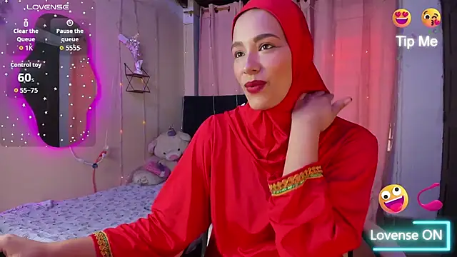 ShanaJamil online show from December 17, 2025, 12:21 pm