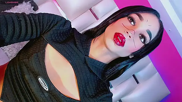 JessiscaWalker online show from November 18, 2025, 7:39 pm