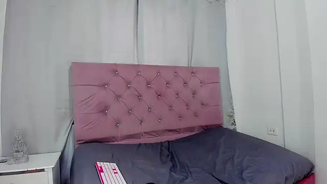 Snapshot of EthanBlackwoodd chatting on February 6, 2026, 7:43 pm EthanBlackwoodd online show from February 6, 2026, 7:43 pm