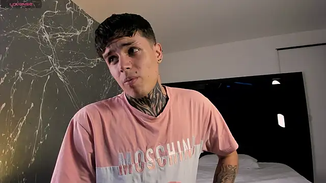 Declan-Fox online show from October 20, 2025, 4:14 am