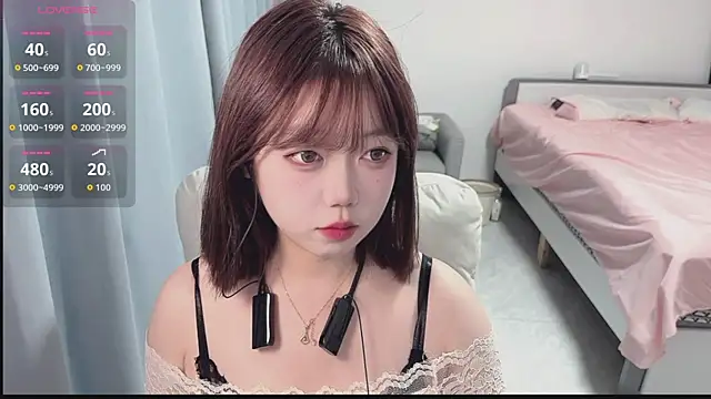 Lucky Cici online show from September 24, 2025, 12:33 pm